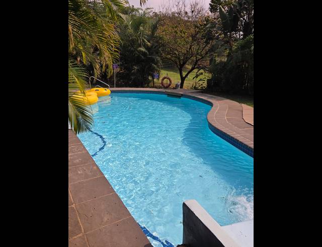 3 BEDROOM TOWNHOUSE FOR SALE IN PALM LAKES ESTATE